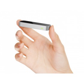 Контроллер жестов Leap Motion